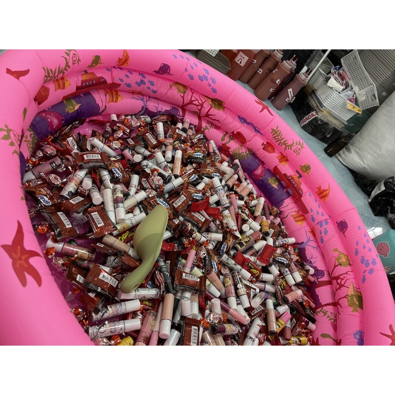 Cosmetic Potion Scoop of Lip and Cheek Tint, Lip Gloss and Freebies