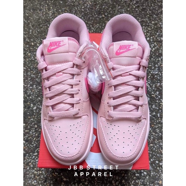 nike dunk low barbie