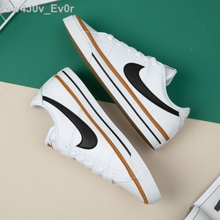 womens nike foot locker