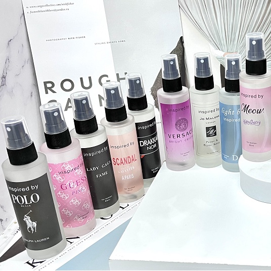 BEST 85ML PERFUME FOR MEN / WOMEN IT'S 25 OIL BASED . AFFORDABLE