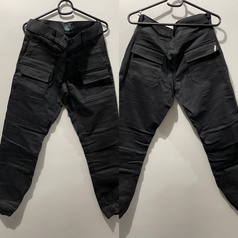 iLLest Jogger pants (black) | Shopee Philippines