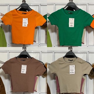[RIBBED] Zara basic round neck semi crop top