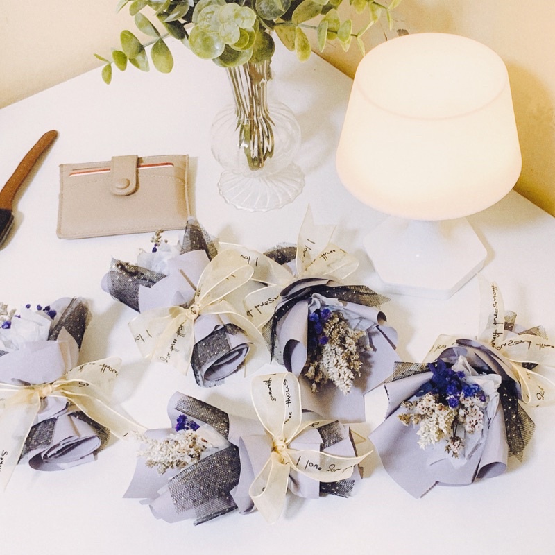 ASSORTED Dried & Preserved Flowers Mini Bouquet/Christmas gift Dried