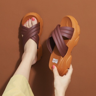 New Bestseller women's slip on Fashion summer Korean Slipper Sandal Cross Design