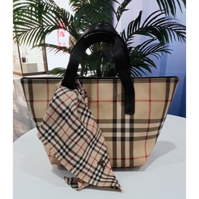 sale！Authentic Burberry Handbag Pre-loved Shoulder Bag Signature Plaid |  Shopee Philippines