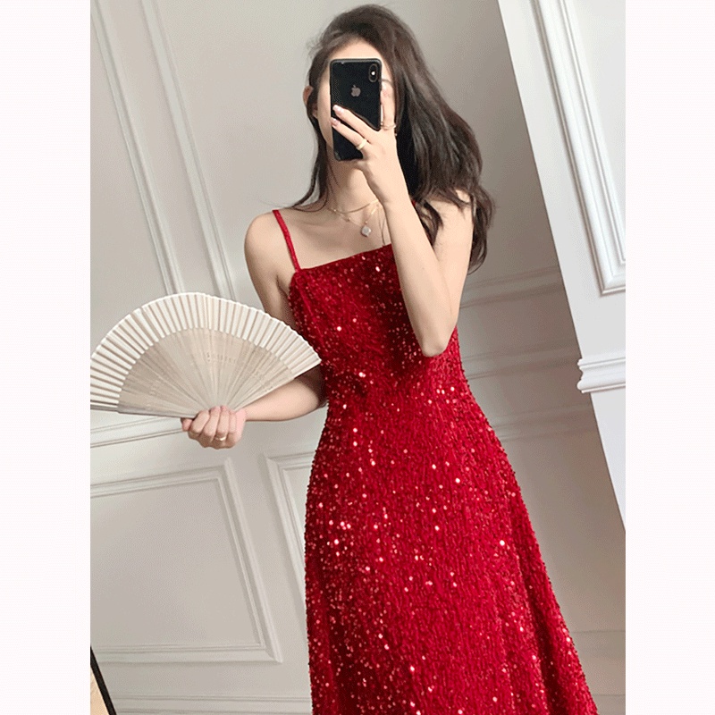 2023 Autumn and Winter New Retro French Square Collar Sequined Red Annual Meeting Engagement Waist Trimming Spaghetti Straps Dress