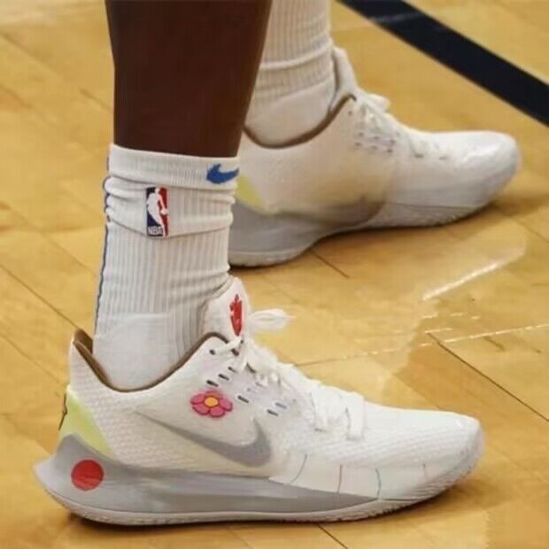 Kyrie low 2 sandy cheeks for sale sale