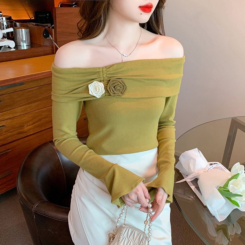 2023 French One-Shoulder Flared Sleeve T-Shirt Women Autumn Design Sense Three-Dimensional Flower Slim-Fit Top Women 10.11