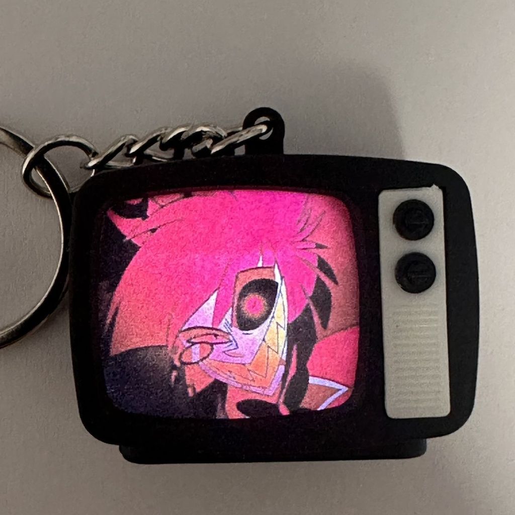 Hell Inn Alasto ala Creative Luminous Voice Mini Small TV Keychain Schoolbag Pendant