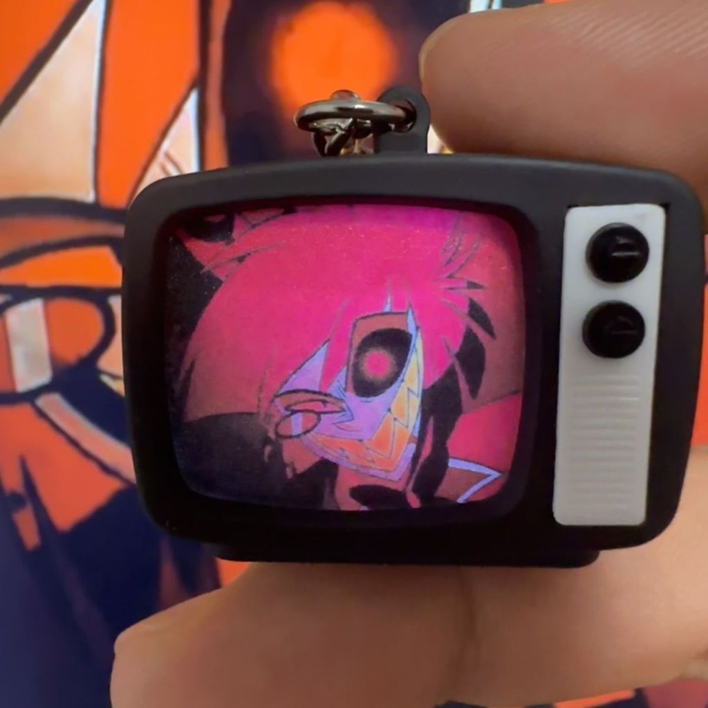Hell Inn Alasto ala Creative Luminous Voice Mini Small TV Keychain Schoolbag Pendant - Image 2