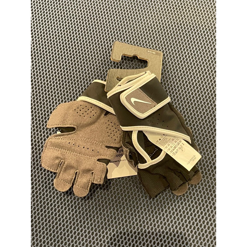 Hand gloves for gym nike sales