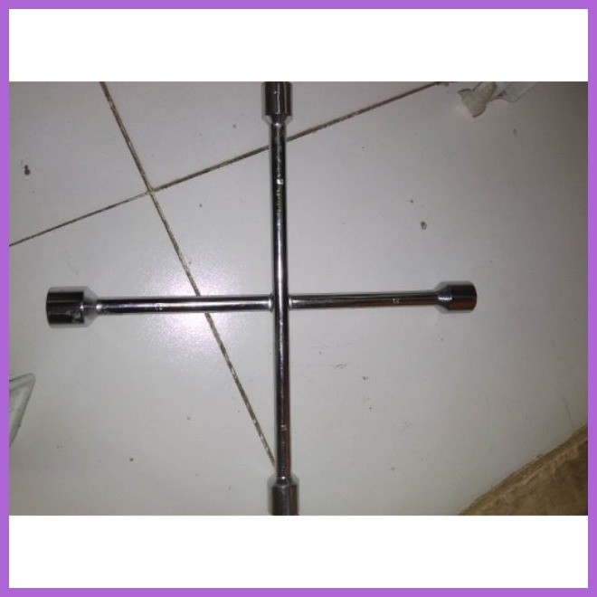 Chrome vanadium steel car gulong cross wrench ay pinahaba ang universal