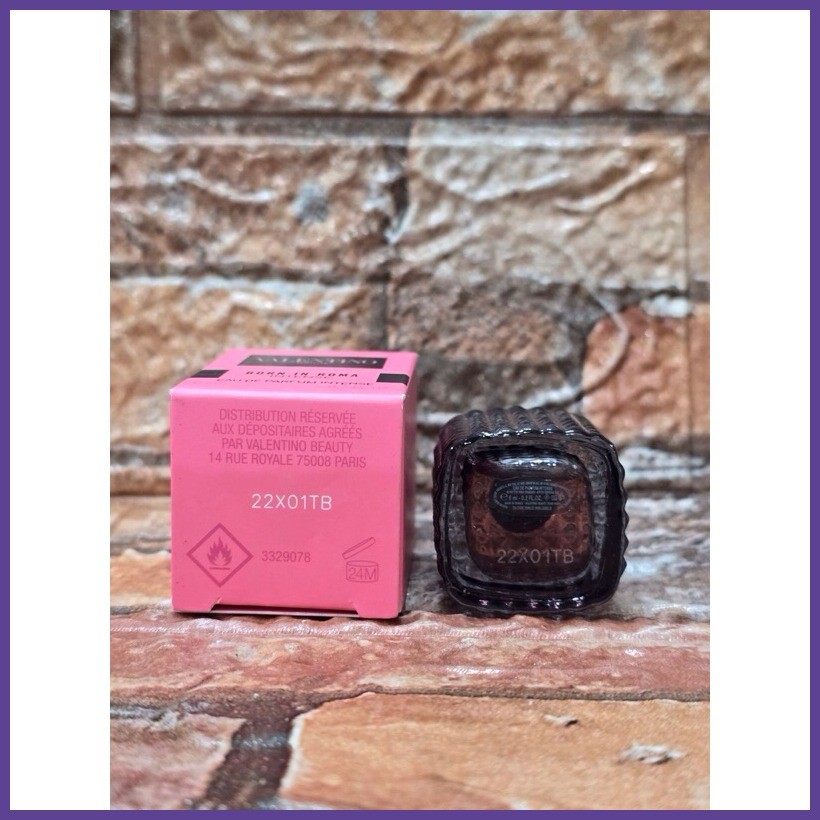 Valentino Born In Roma Donna Intense Mini 6ml - Image 2