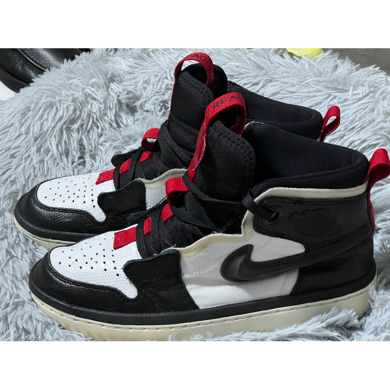 Jordan 1 high react black white gym red best sale