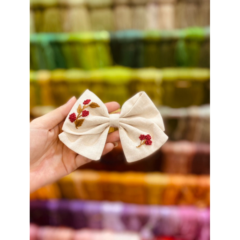 Hand-embroidered hair bow (handmade by Pong)