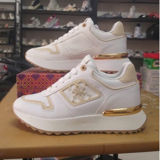 Guess white gold sneakers online